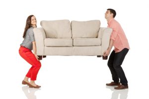 بلندکردن اجسام سنگین و فشار به عضلات گردن